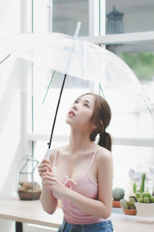 小魔女蒙娜